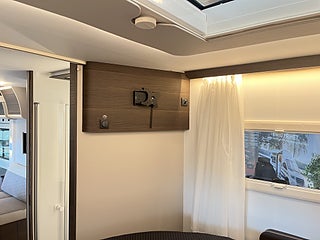 Husbil-integrerad Adria SONIC SUPREME 700 DC 20 av 26