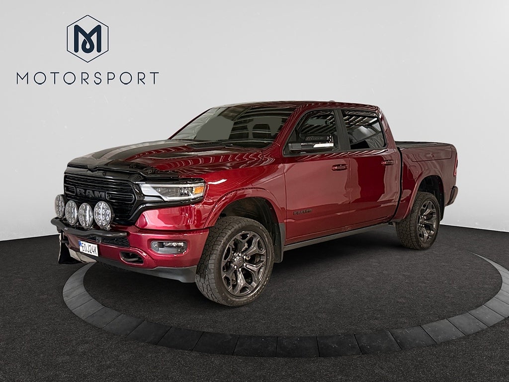 RAM 1500 Dubbelhytt 5.7 Limited Night Drag H/K Pano Luft MOMS