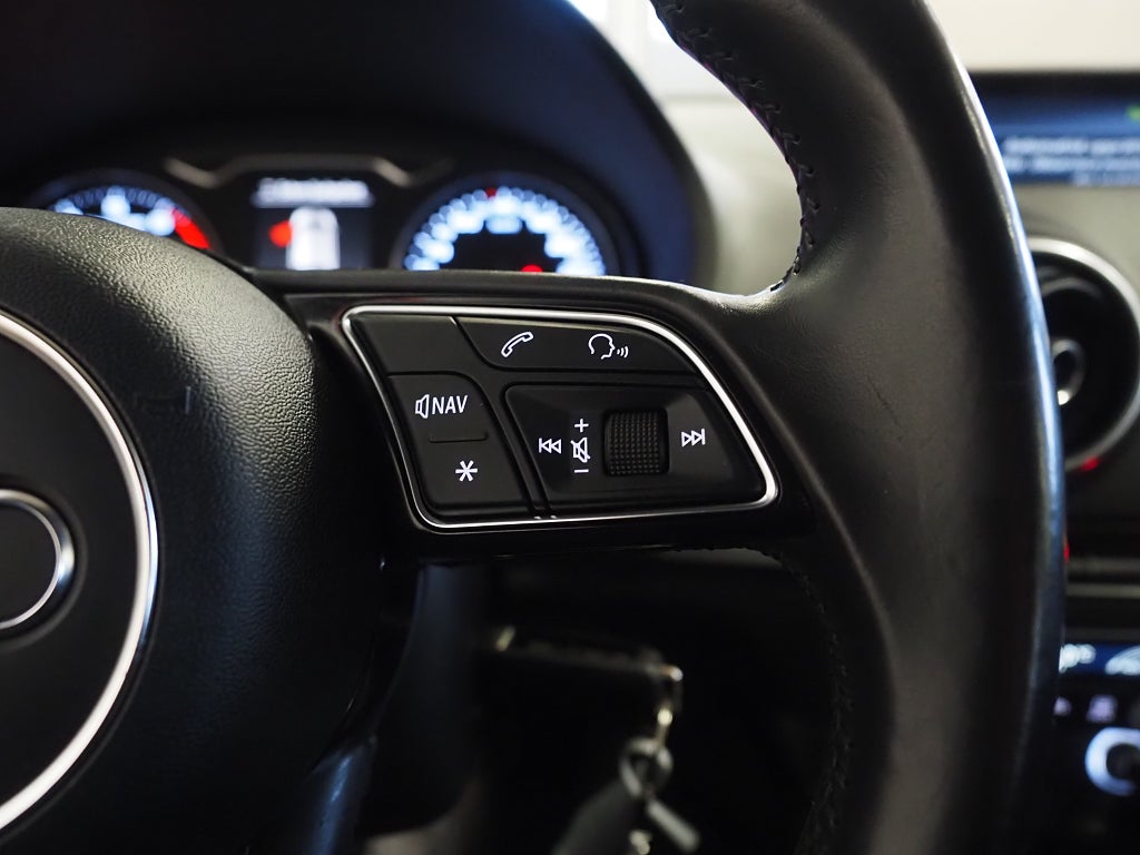 Audi A3 Sportback 1.4 TFSI S Tronic 150hk Comfort | P-Sensorer