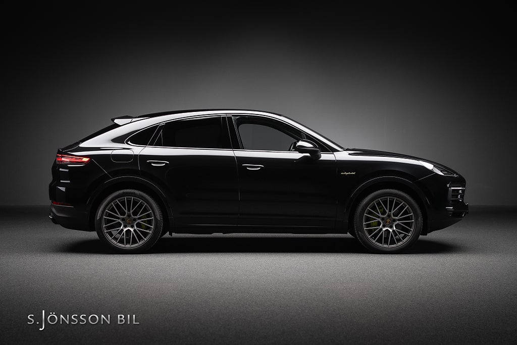 Porsche Cayenne Coupé E-Hybrid / Luftfjädring / Panorama