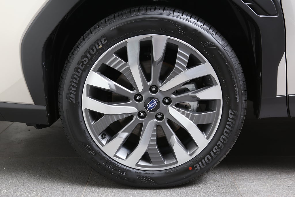 Subaru Forester 2.0 Limited vinterhjul & dragkrok!