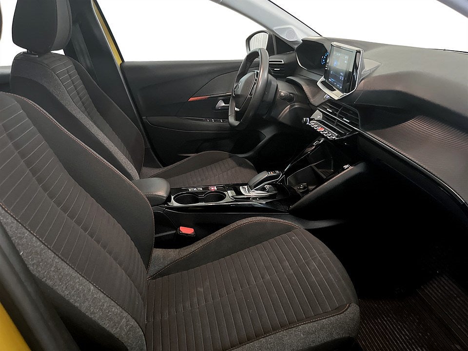 Bild på Peugeot E-208 Active Pack 50kWh 136hk Aut - CARPLAY, BACKSENSORER