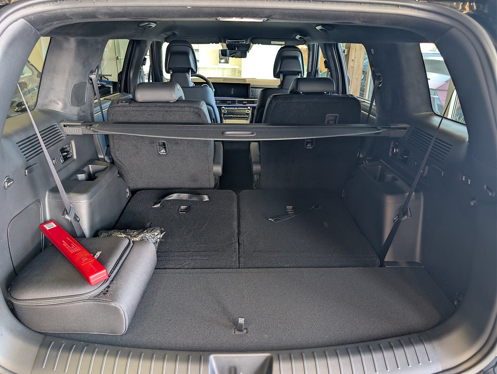 Hyundai Santa Fe Plug-In Calligraphy Line Business Edition 6-sits thumbnail