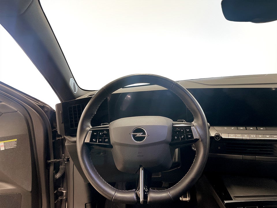 Bild på Opel Astra ST GS 1.2 Turbo 130hk Aut B-KAMERA CARPLAY