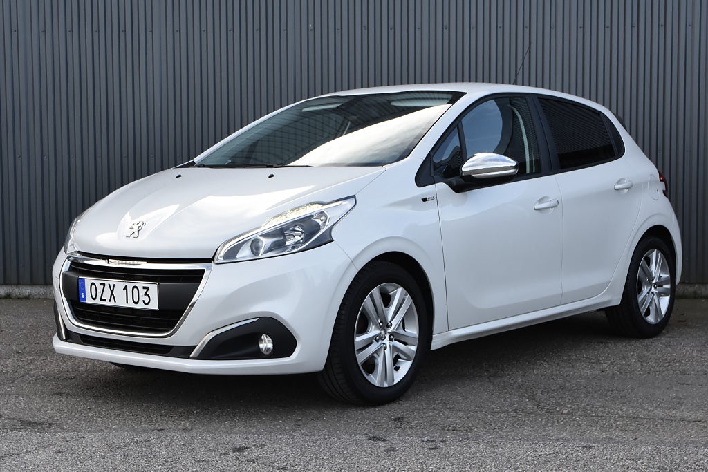 Peugeot 208 1.2 PureTech Style / Ny kamrem