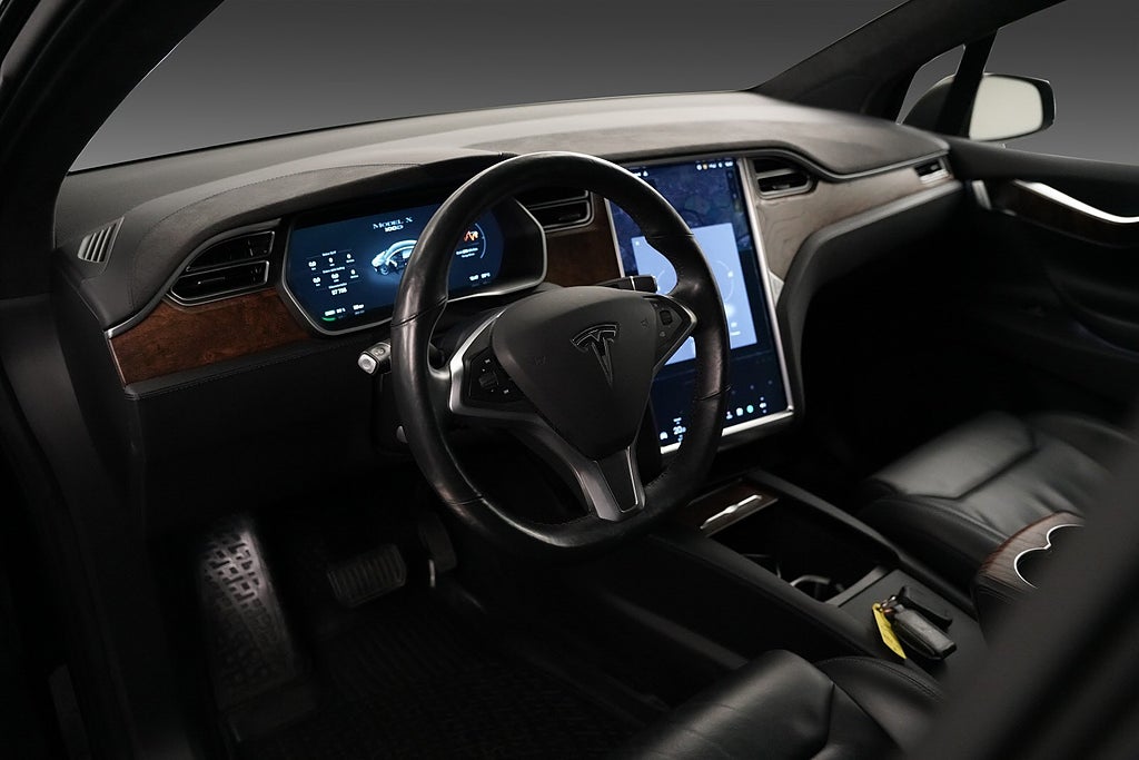 Tesla Model X 100D|FSD|AWD|Dragkrok|6-sits|Backkamera|Folierad