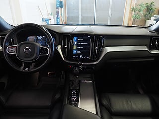 SUV Volvo XC60 16 av 23