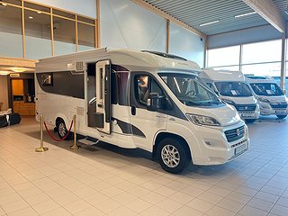 Husbil-halvintegrerad Hobby (SÅLD) 3 av 24