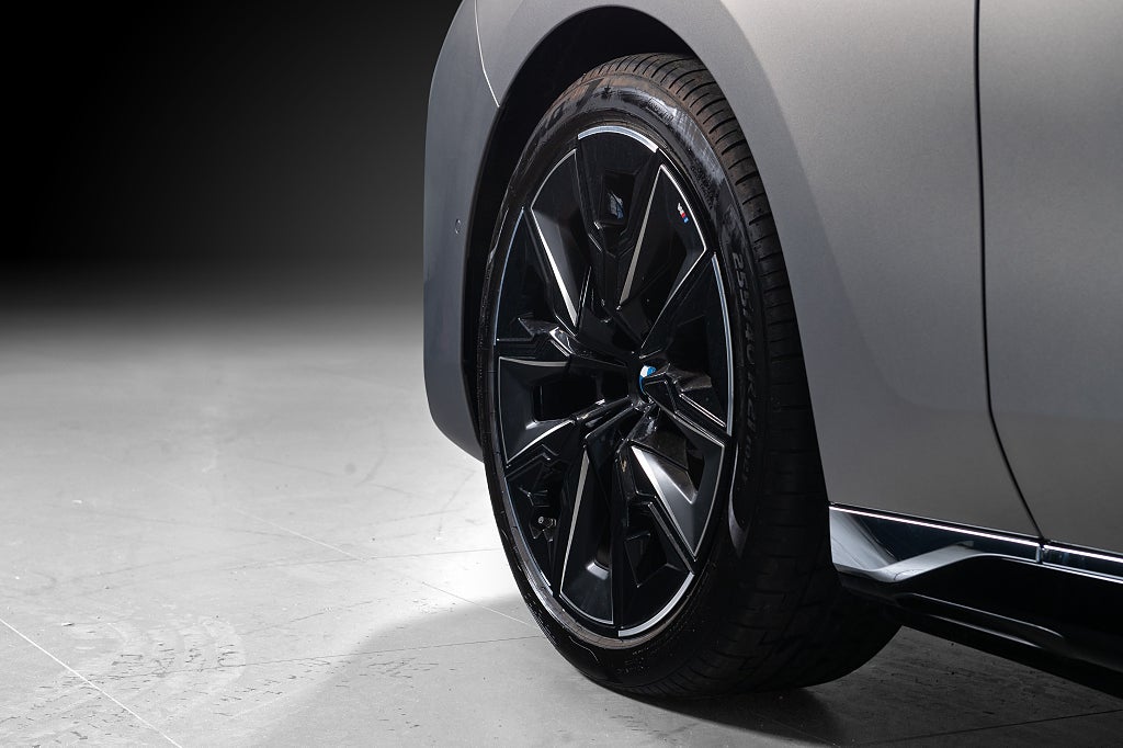 BMW i7 2023 - miniatyr 8