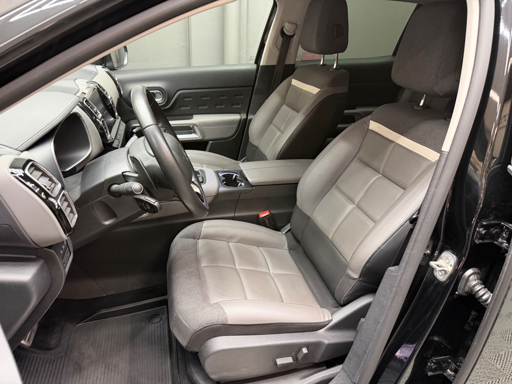 Citroen C5 Aircross 2020, photo 7/10
