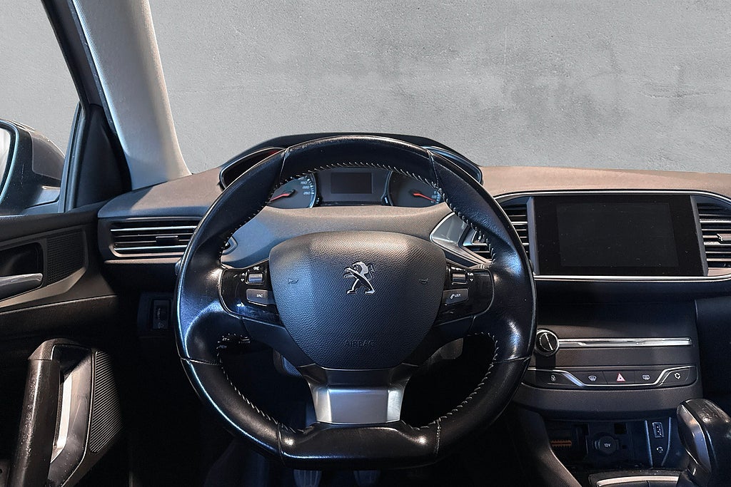 Peugeot 308 sw 1.2 PureTech 110 Active Nyservad 3-Brukare USB