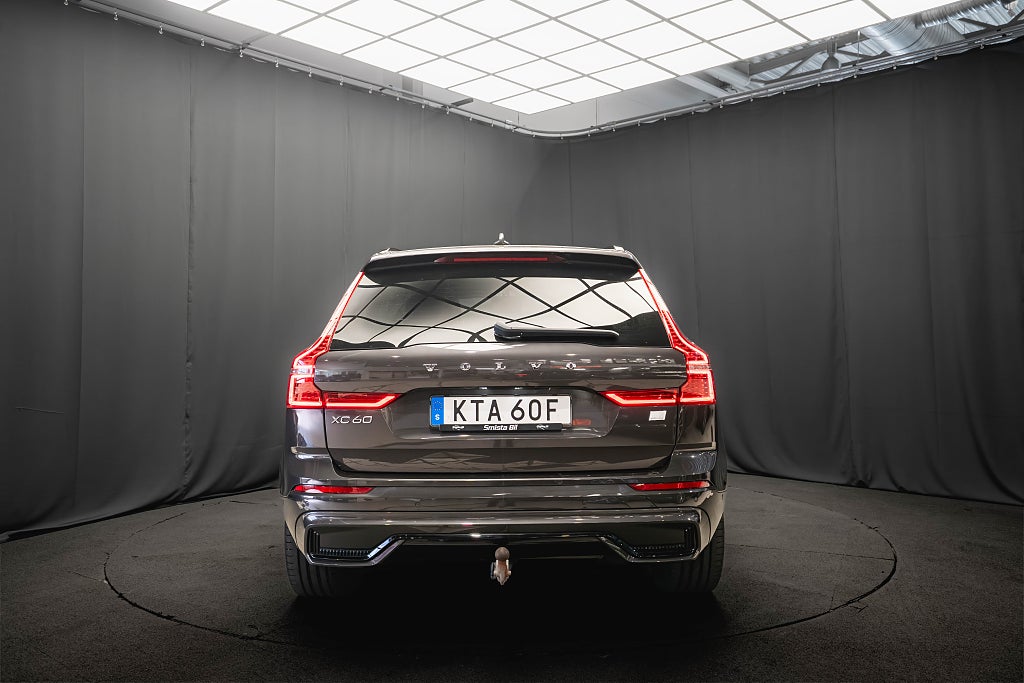 Volvo XC60 Recharge T6 AWD DARK 21" DRAG 360 HK PANO ORREFORS MOMS
