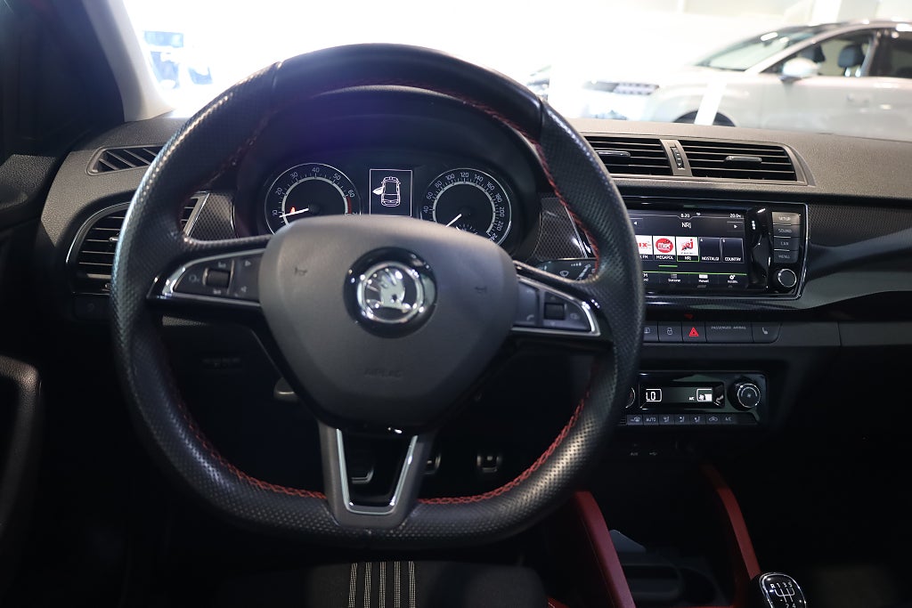 Skoda Fabia 1.2 TSI Monte Carlo Panorama PDC CarPlay Blåtand 2017