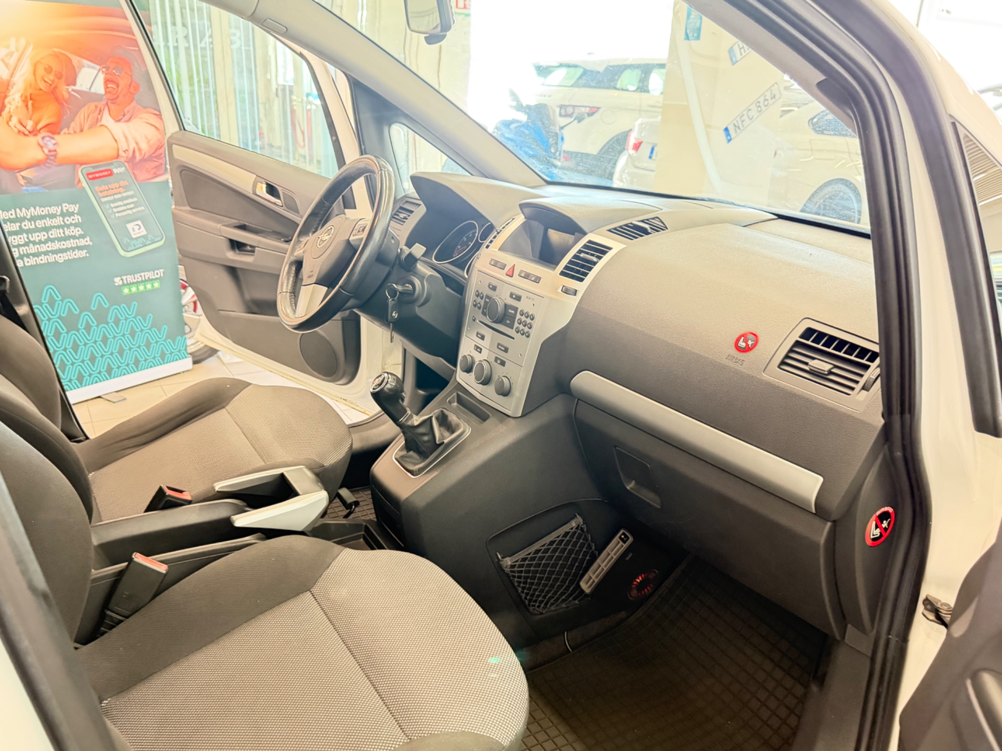 Opel Zafira 2010, bild 7/36
