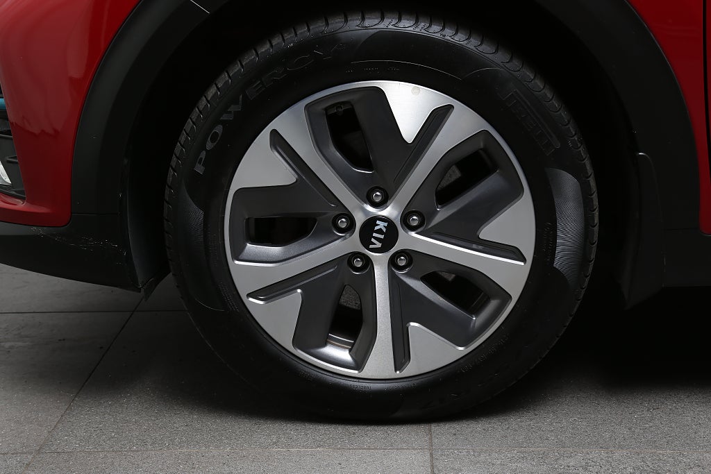 Kia Niro e- 64 kWh Advance Plus Tech 204hk Taklucka JBL Drag 2021