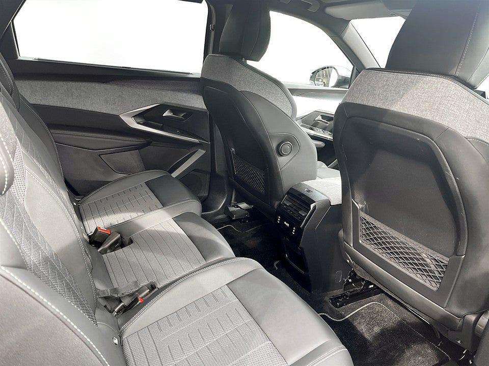 Bild på Peugeot 5008 GT Hybrid 145hk Aut 7-SITS B-KAMERA CARPLAY