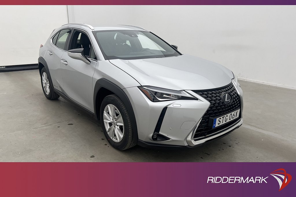 Lexus UX 250h E-Four Comfort M&K-Värmare Rattvärme Kamera