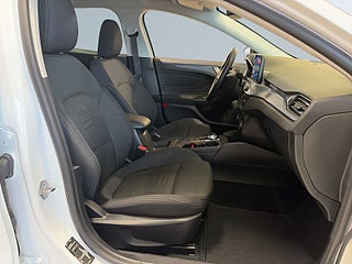 Ford Focus Active Kombi 1.0, ST-Line Bkamera Navi Rattvärme S&V – bild 10