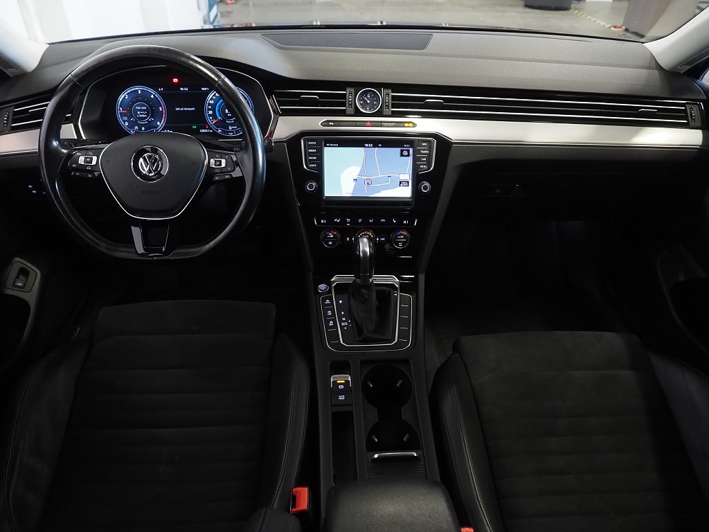 Volkswagen Passat 2.0 TDI 240hk 4M GTS Cockpit D-Värm Drag 2015