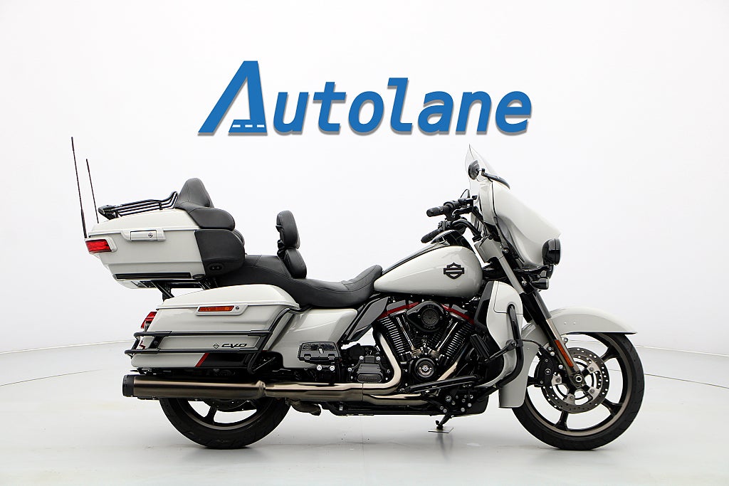 Harley-Davidson CVO Ultra Limited *Vance & Hines* Sommarkampanj 4,99%