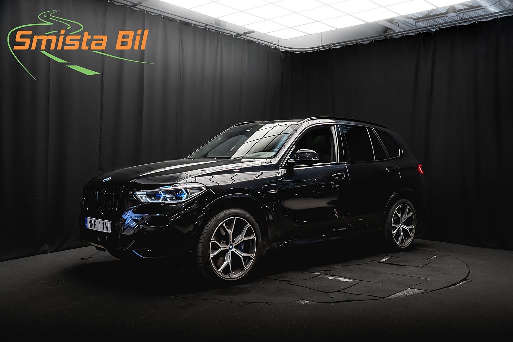 BMW X5 xDrive45e M Sport SKY PANO LASER LUFT MERINO HUD MOMS 394hk