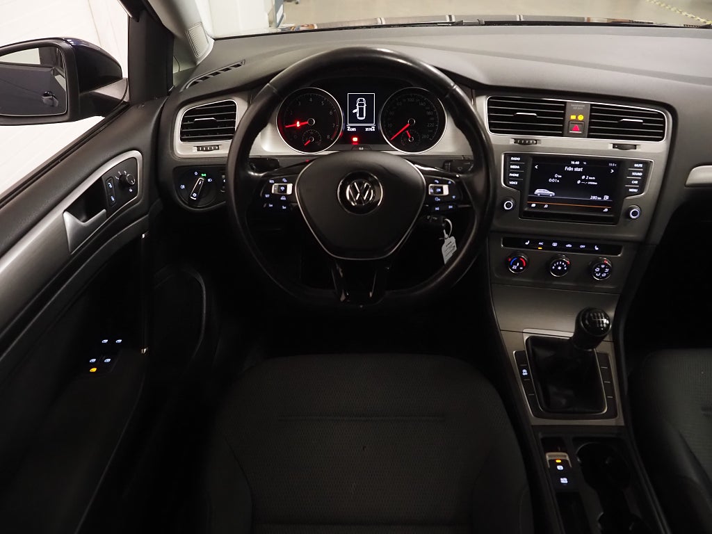 Volkswagen Golf Sportscombi 1.2 TSI 110hk Drag B-Kamera Låga mil! 2016