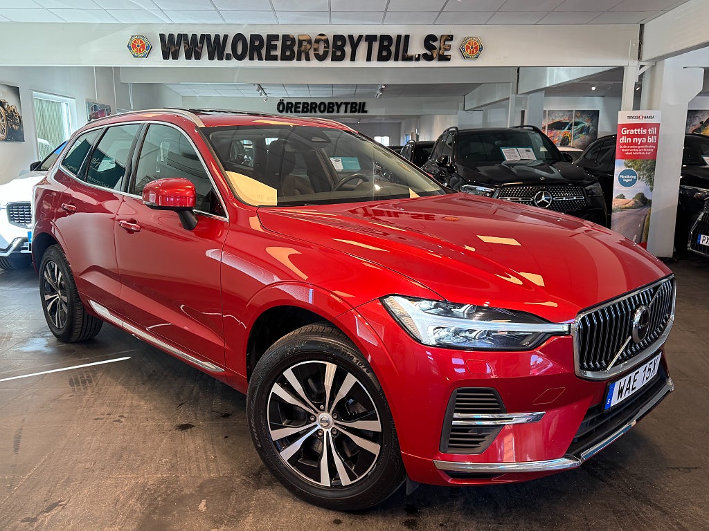 Volvo XC60 Recharge T6 AWD Core Edition Pano Skinn Drag 18,8kWh