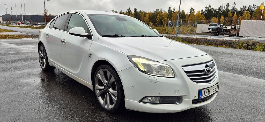 Opel Insignia 2.0 CDTI 4x4 Cosmo Euro 5 Nybes OPC-Line Navi