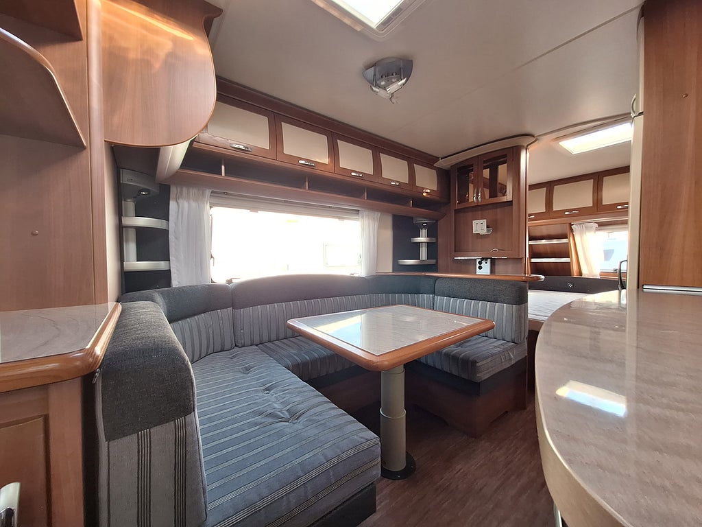 Hobby Prestige 650 KMFe Barnkammare, Nytt Tält