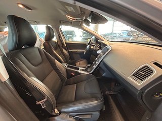 Volvo XC60 D4 AWD Aut  Momentum Dvärm/Drag/MoK/Adap.Fhå/SoV