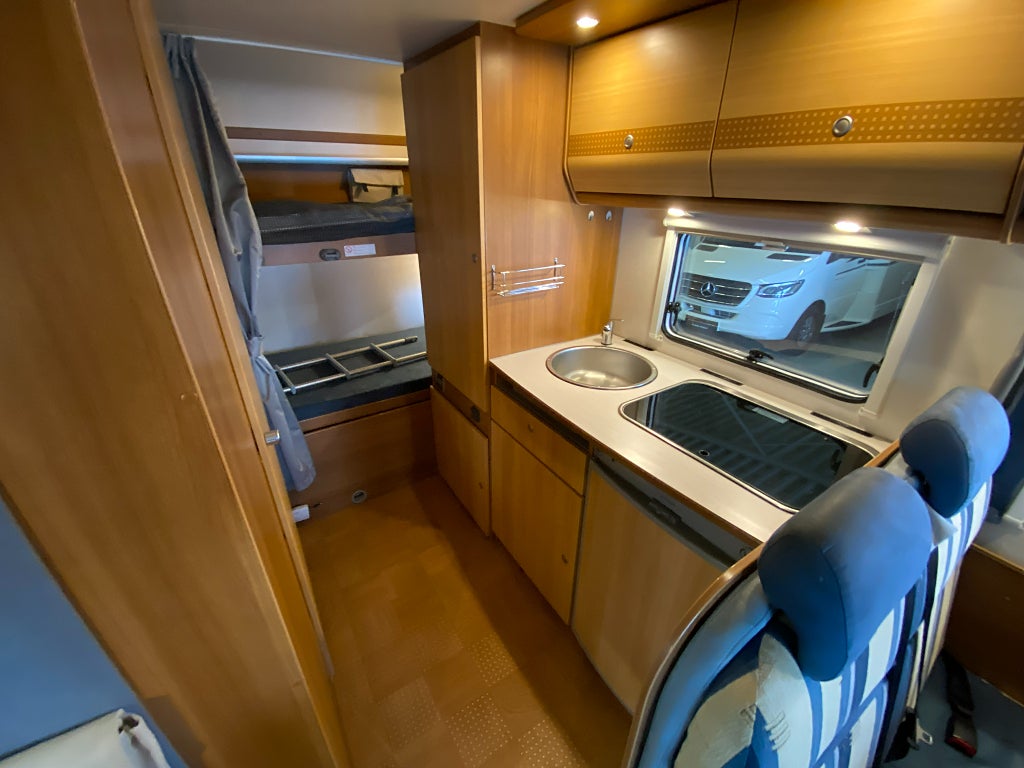 Carado A 241 / Solcell / B-körkort / Barnkammare / Cykelställ  - Carado