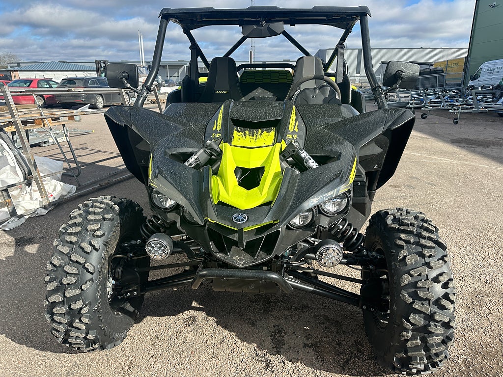 Yamaha YXZ1000R SS SE Väldigt fin få timmar