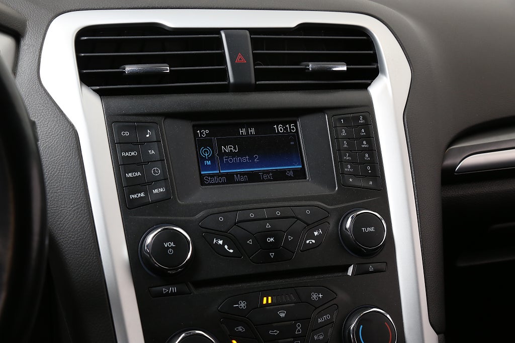 Ford Mondeo 2,0 TDCi 150hk Kombi Automat Drag 2017