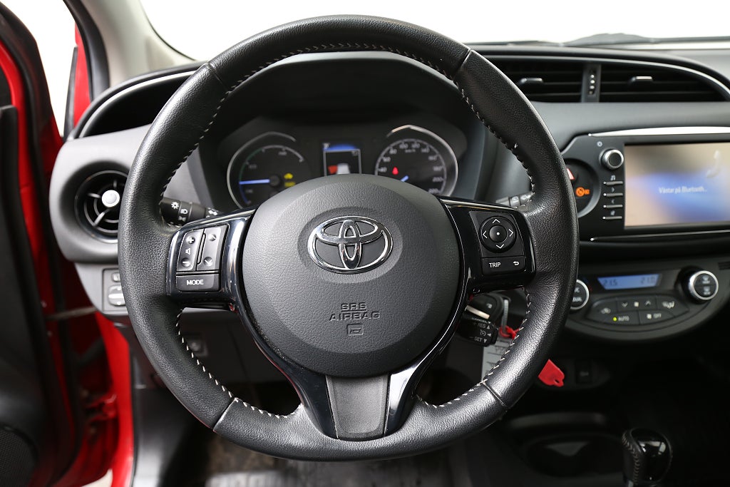 Toyota Yaris Hybrid e-CVT Touch & Go Edition Kamera Navi 2018