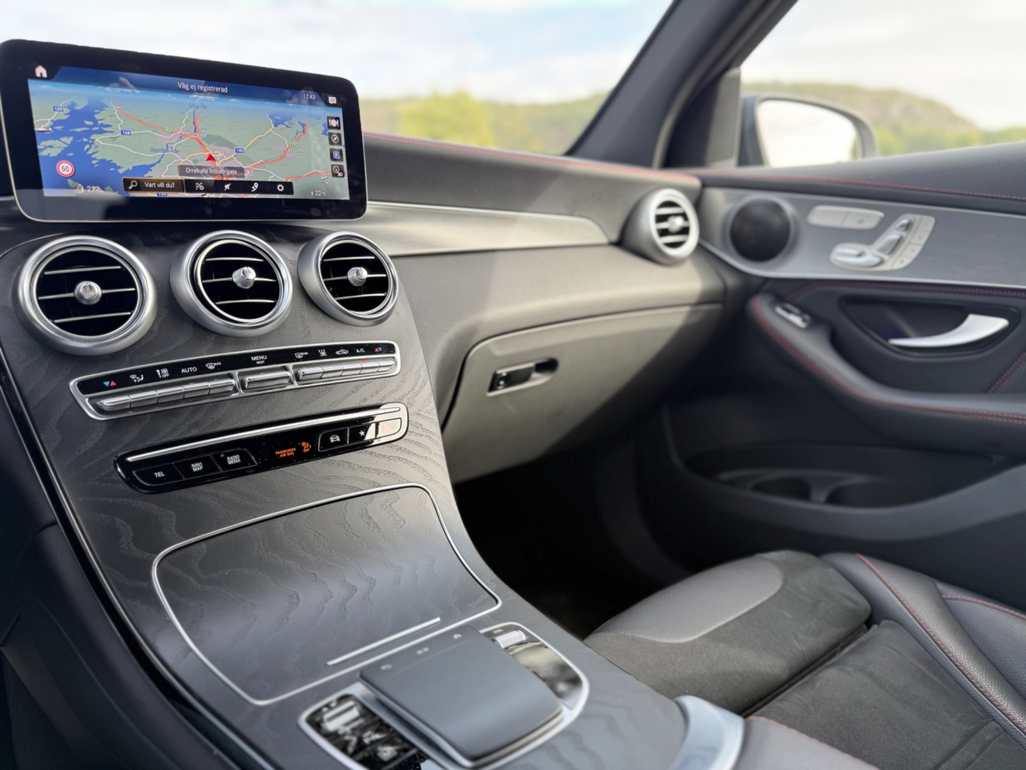 Mercedes-Benz GLC 2022, photo 7/10