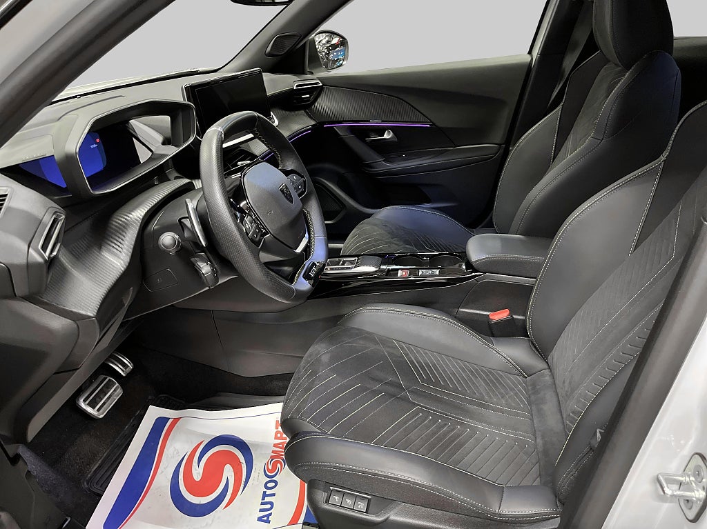 Peugeot 2008 GT 1.2 PureTech 130hk Aut "Drag"  – bild 8