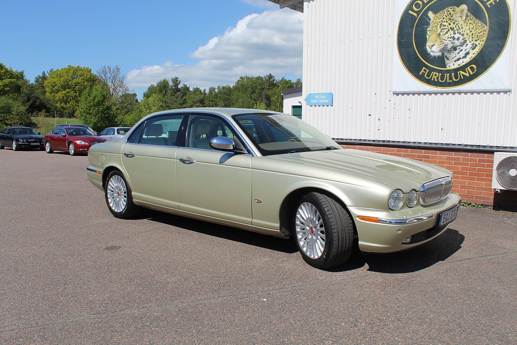 Daimler XJ Super V8 LWB (Jaguar), nyservad, mkt fin, unik!