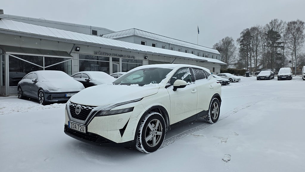 Nissan Qashqai 1.3 DIG-T XTRONIC-CVT N-Connecta| GPS | 360°-Kamera V-h