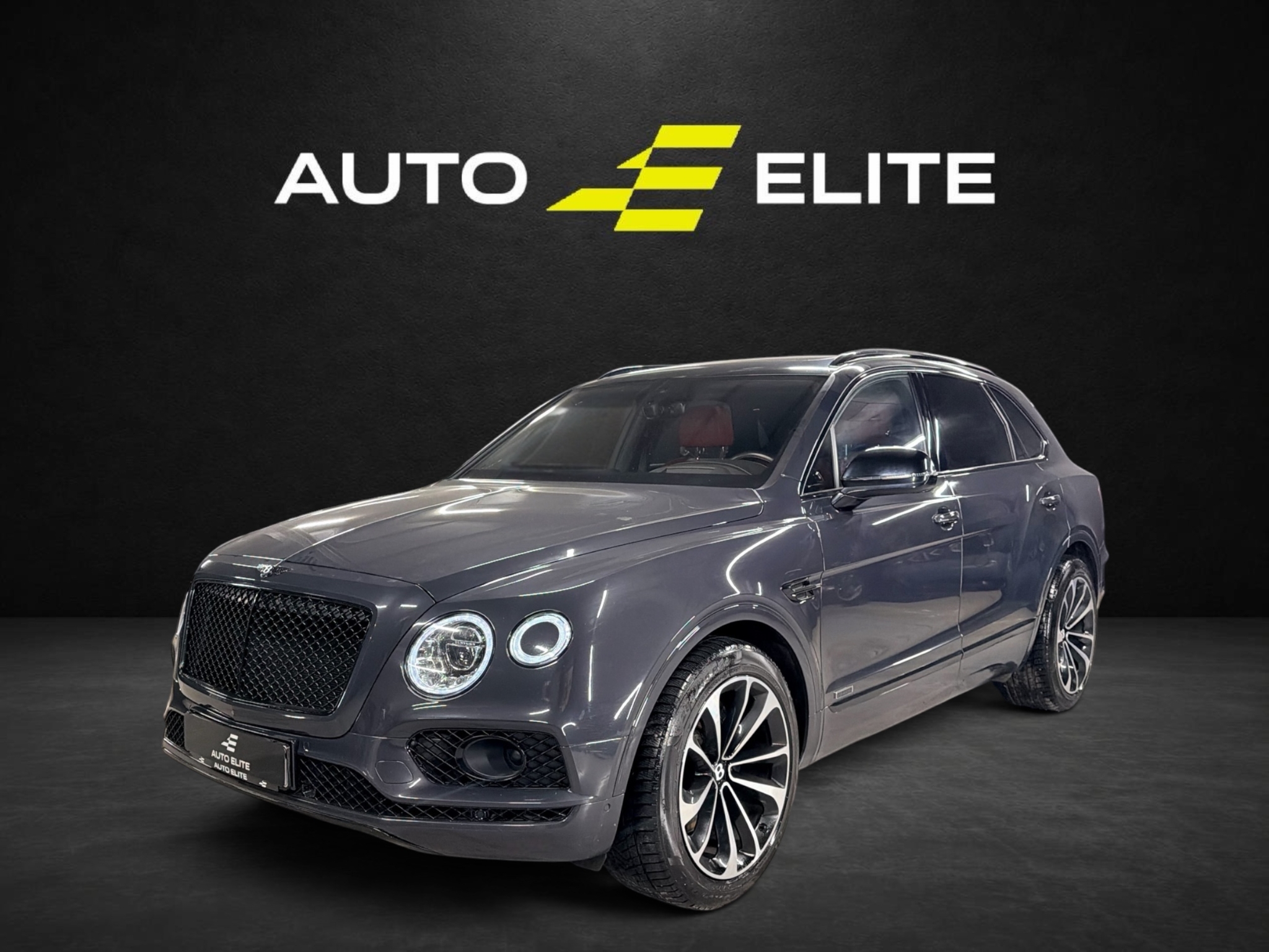 Bentley Bentayga 2018, bild 2/10