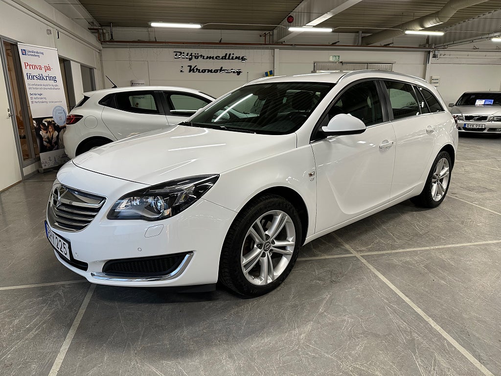 Opel Insignia Sports Tourer 2.0 SIDI Turbo 4x4 250HK Drag Navi