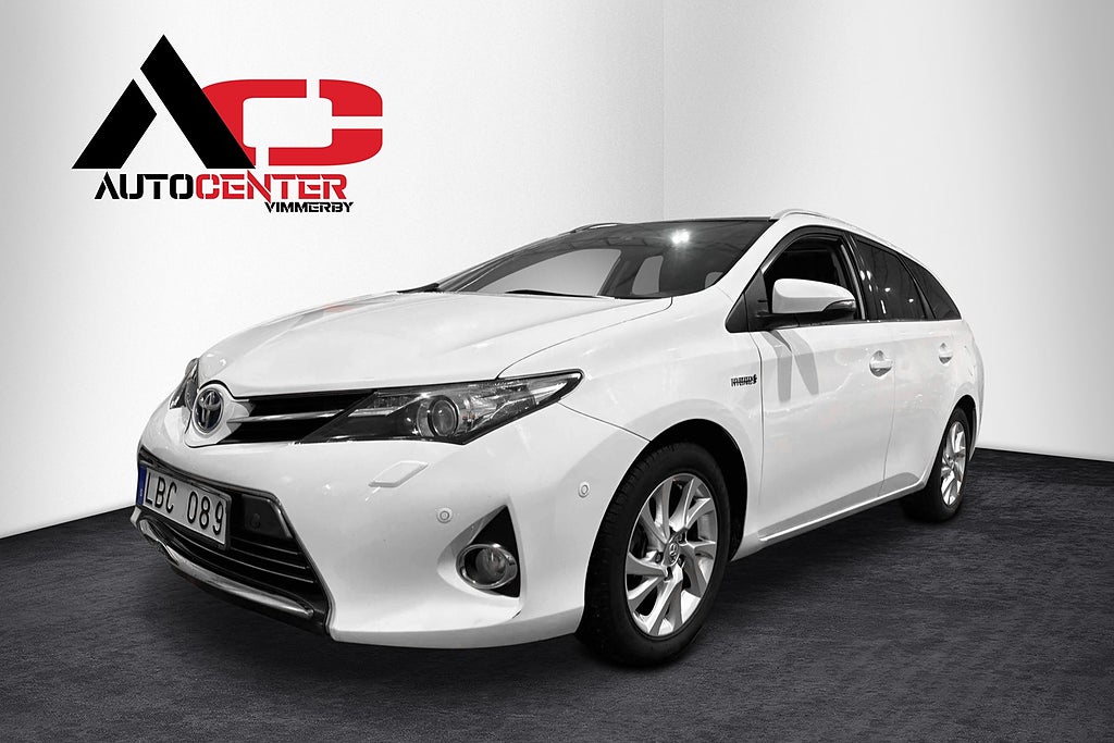 Toyota Auris Panorama Sports Hybrid e-CVT Executive BKamera 