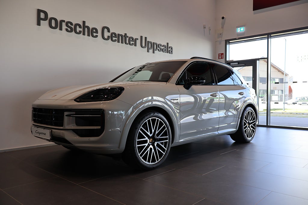 Porsche Cayenne E-Hybrid Black Edition
