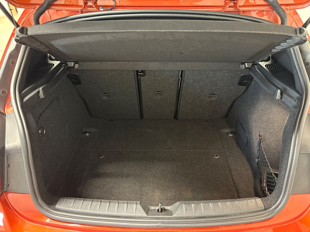 BMW 118d 5-dörrars Steptronic M Sport Automat,SoV Hjul Euro 5 thumbnail
