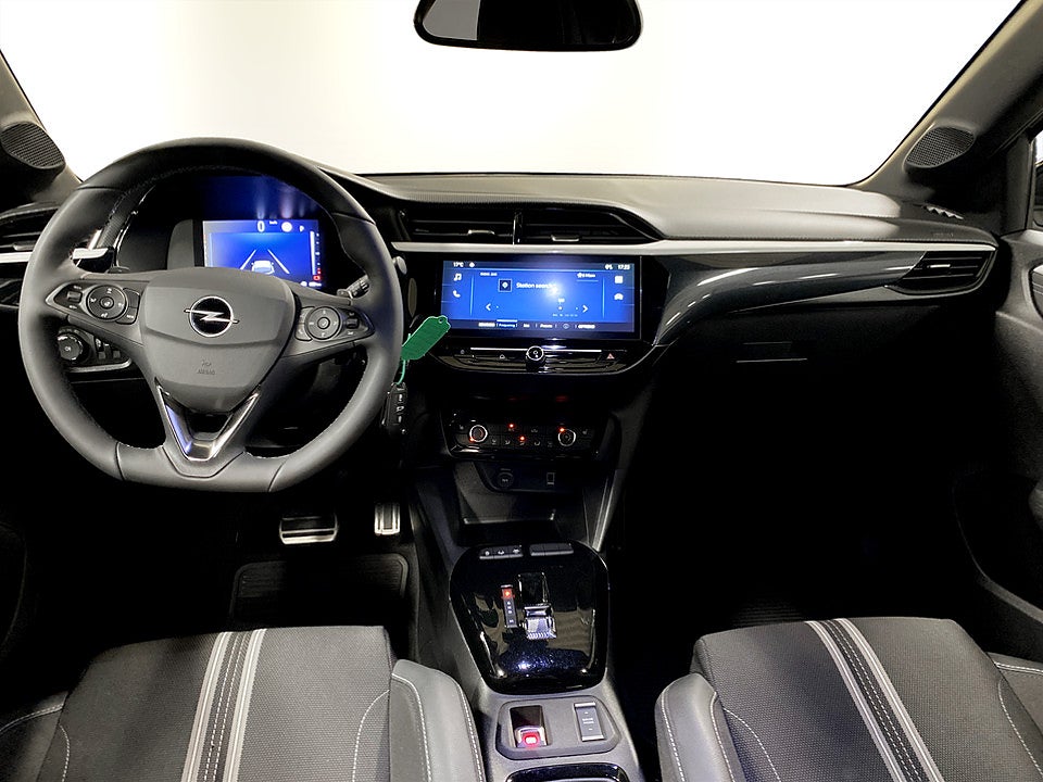 Bild på Opel Corsa GS 1.2 PT 100hk Aut RATTVÄRME BACKKAMERA CARPLAY