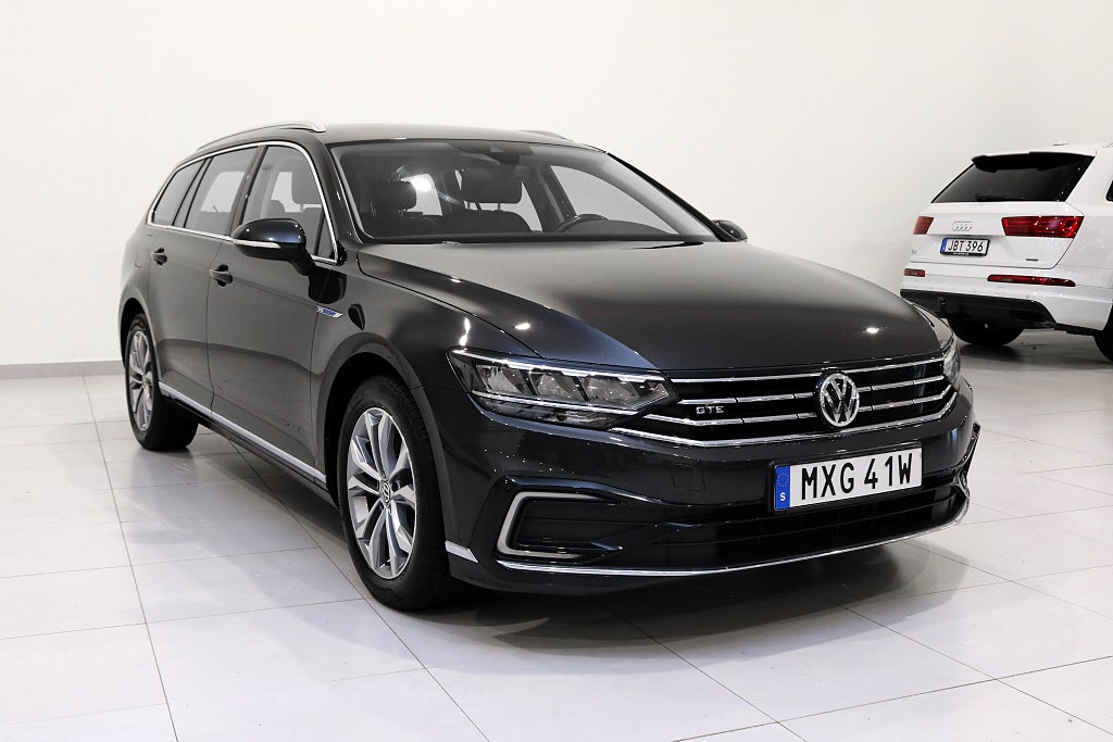 Volkswagen Passat Sportscombi GTE 218hk /Nyservad/Drag/ACC