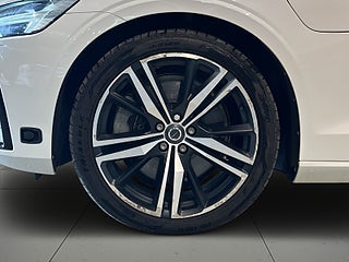 Volvo V60 Recharge T6 AWD R-Design Drag Pvärm Skinn Kamera SoV – bild 14