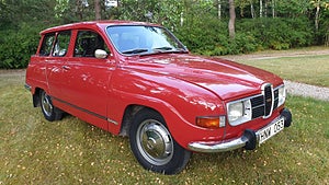 Den här Saab 95 har bara rullat 840 mil. Foto: Bilweb auctions. 
