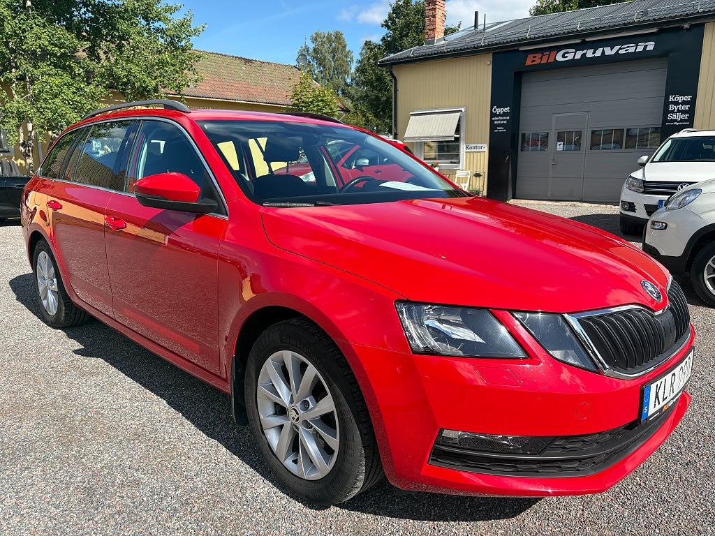 Skoda Octavia Kombi 1.0 TSI Ambition Drag/Värmare