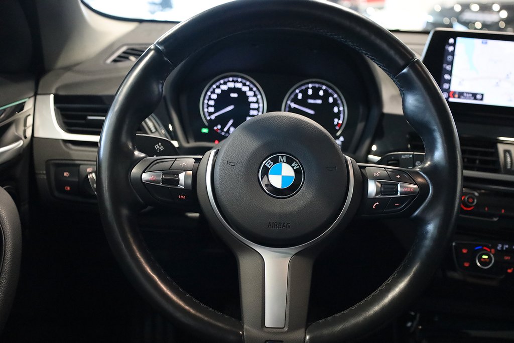 BMW X1 xDrive25e xLine Pano Navi Kamera Drag Head up 2021