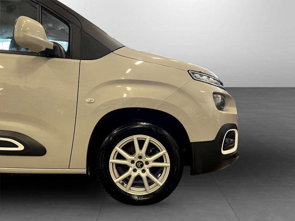 Bild på Citroën Berlingo Multispace 1.2 PT 110hk KAMPANJRÄNTA 3,99%